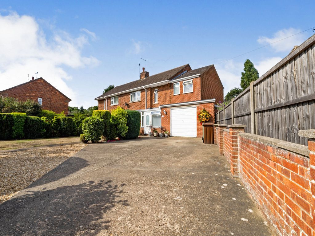3 bed semidetached house for sale in Anderby Drive, Lincoln LN6 Zoopla