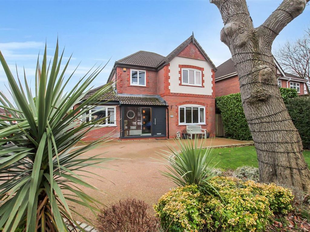 5 bed detached house for sale in Allington Close, WaltonLeDale