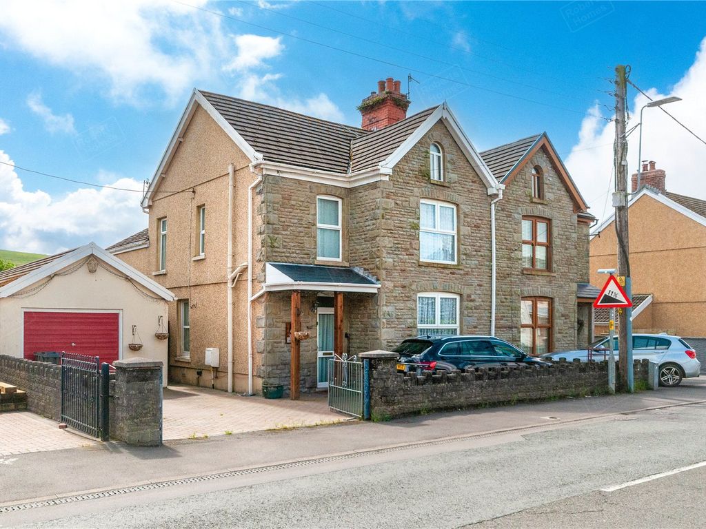 3 bed semidetached house for sale in Brecon Road, Ystradgynlais