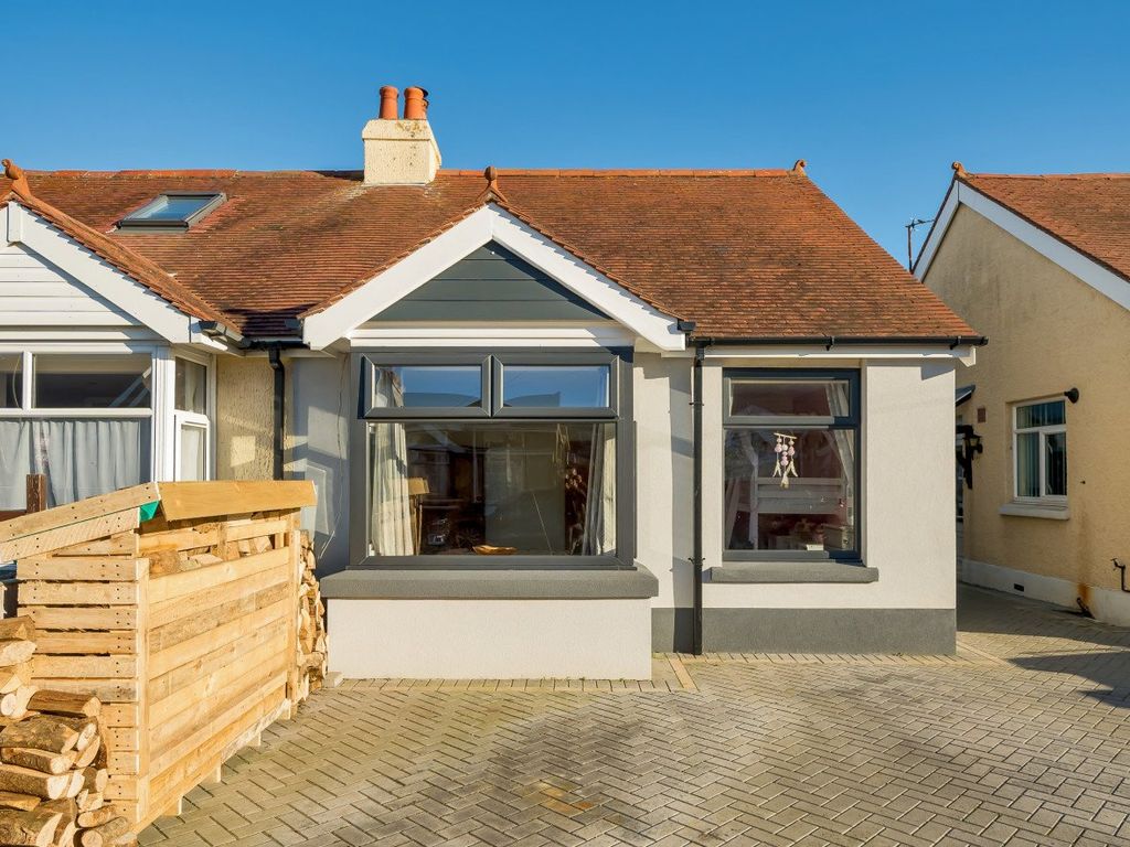 2 bed semidetached bungalow for sale in Northcroft Road, Gosport PO12