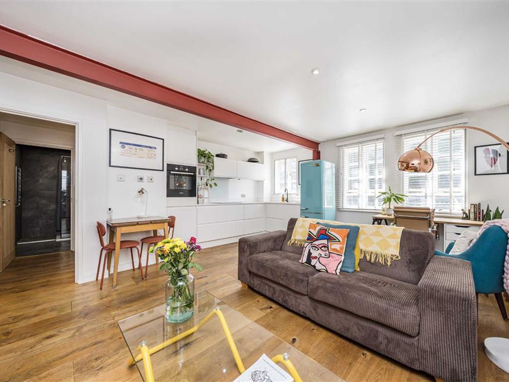 1 bed flat for sale in Mile End Road, London E1, £365,000 Zoopla