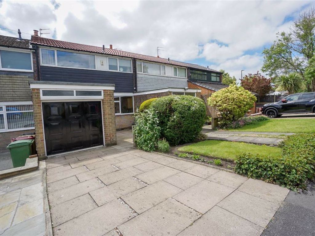 3 bed town house for sale in Kent Drive, Kearsley, Bolton BL4 Zoopla