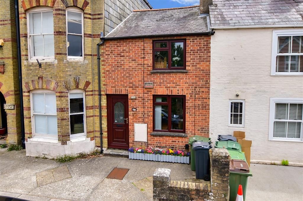 2 bed terraced house for sale in Castle Road, Newport, Isle Of Wight