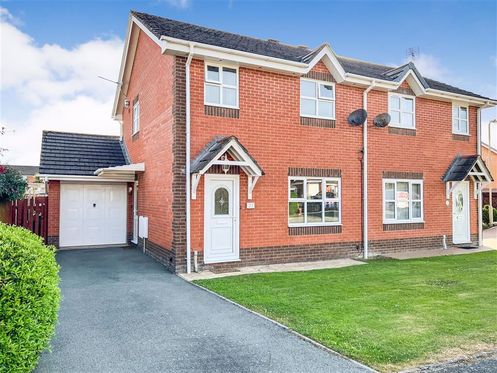 3 bed semidetached house for sale in Aspen Grange, Weston Rhyn