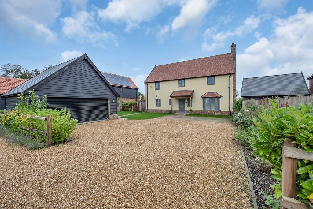 4 bed detached house for sale in Willow Corner, Wortham, Diss IP22, £