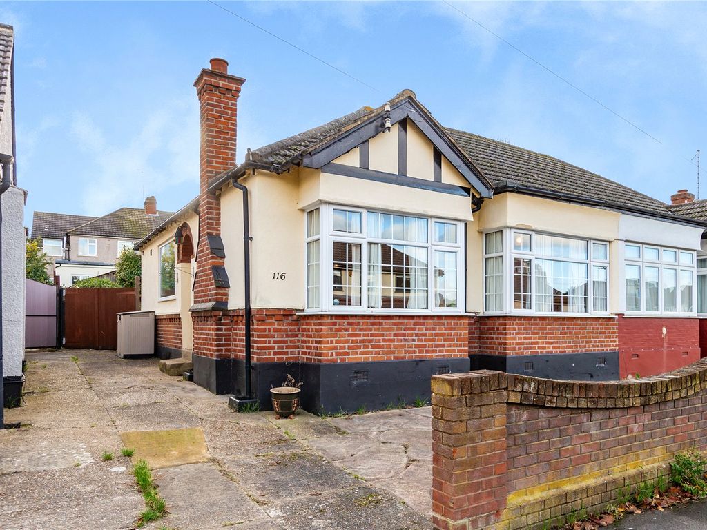 2 bed bungalow for sale in Bruce Avenue, Hornchurch RM12, £400,000 Zoopla