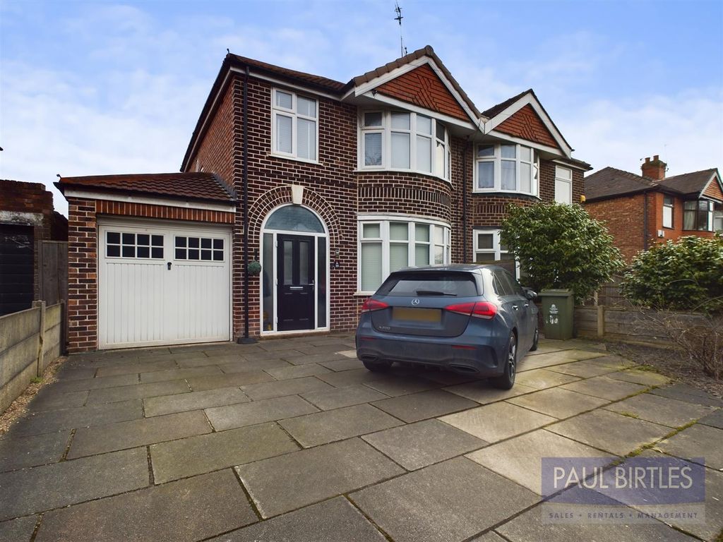 3 bed semidetached house for sale in Moss Vale Road, Urmston, Trafford