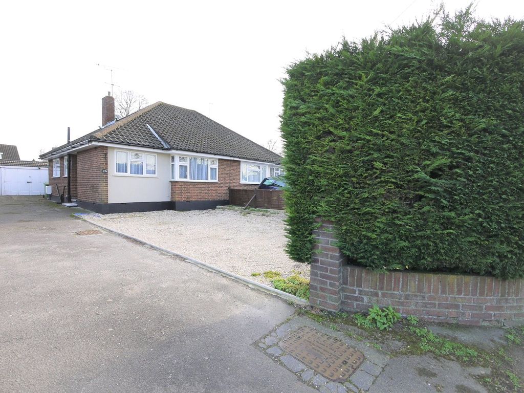 2 bed bungalow to rent in Warley Hill, Brentwood, Essex CM13 Zoopla