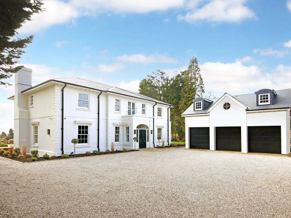 5 bed detached house for sale in Sandpits Lane, Penn HP10 Zoopla