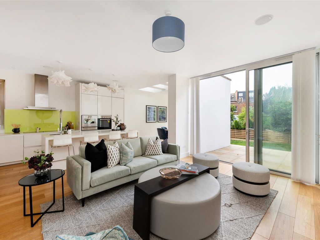 Briardale Gardens, Hampstead NW3  