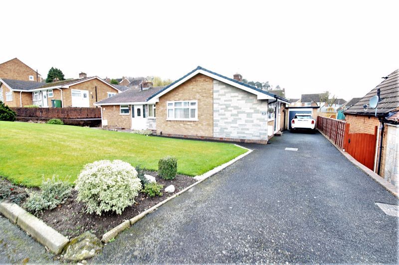 2 bed bungalow for sale in Grosvenor Road, Ettingshall Park, Wolverhampton WV4 Zoopla