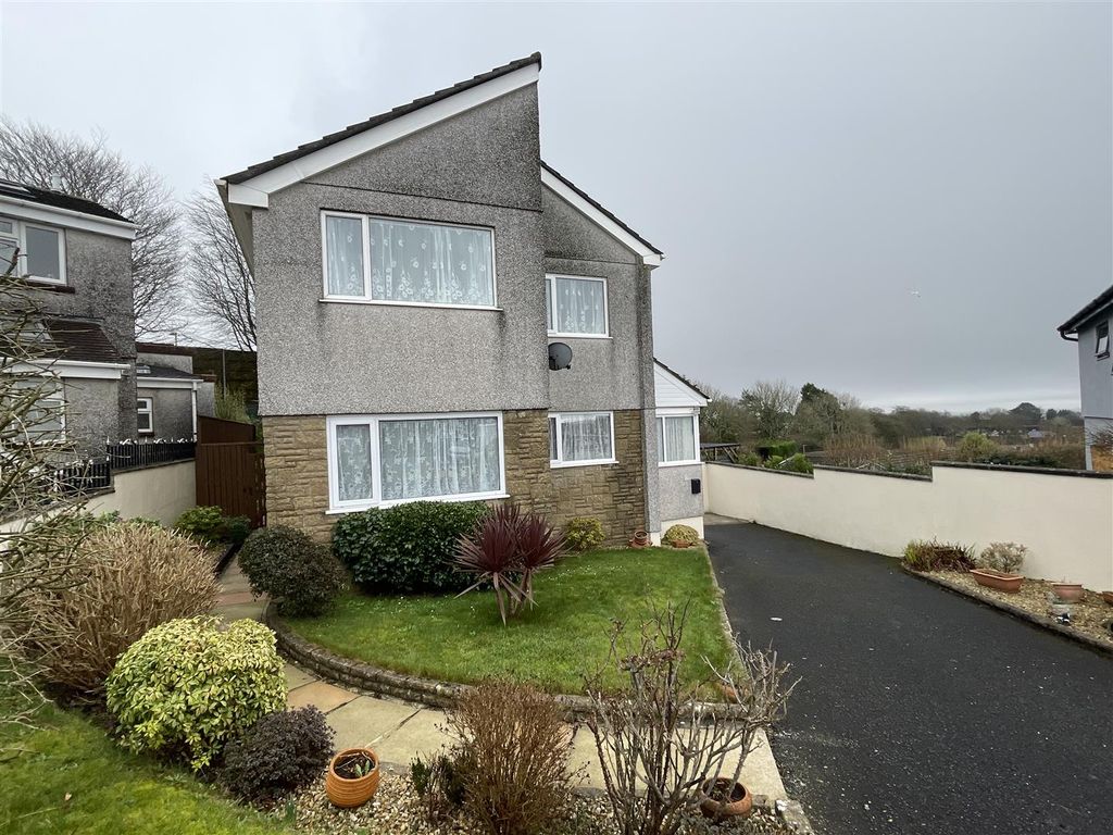 3 bed detached house for sale in Combley Drive, Plymouth PL6, £399,950