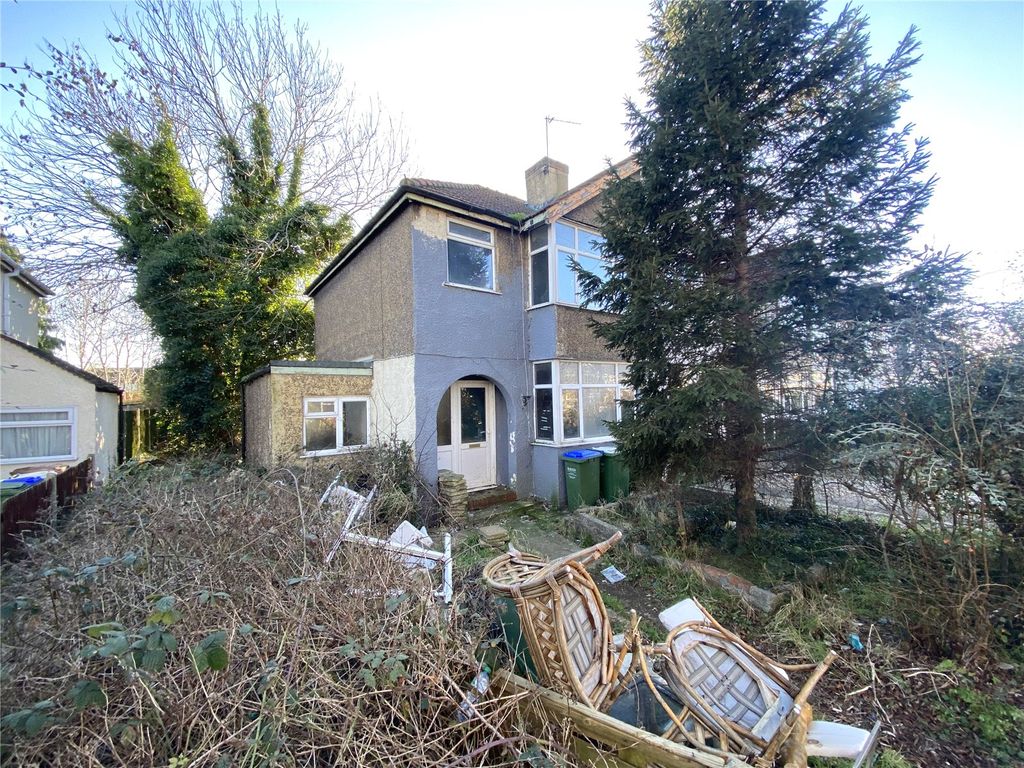 3 bed end terrace house for sale in Brookend Road, Sidcup DA15, £