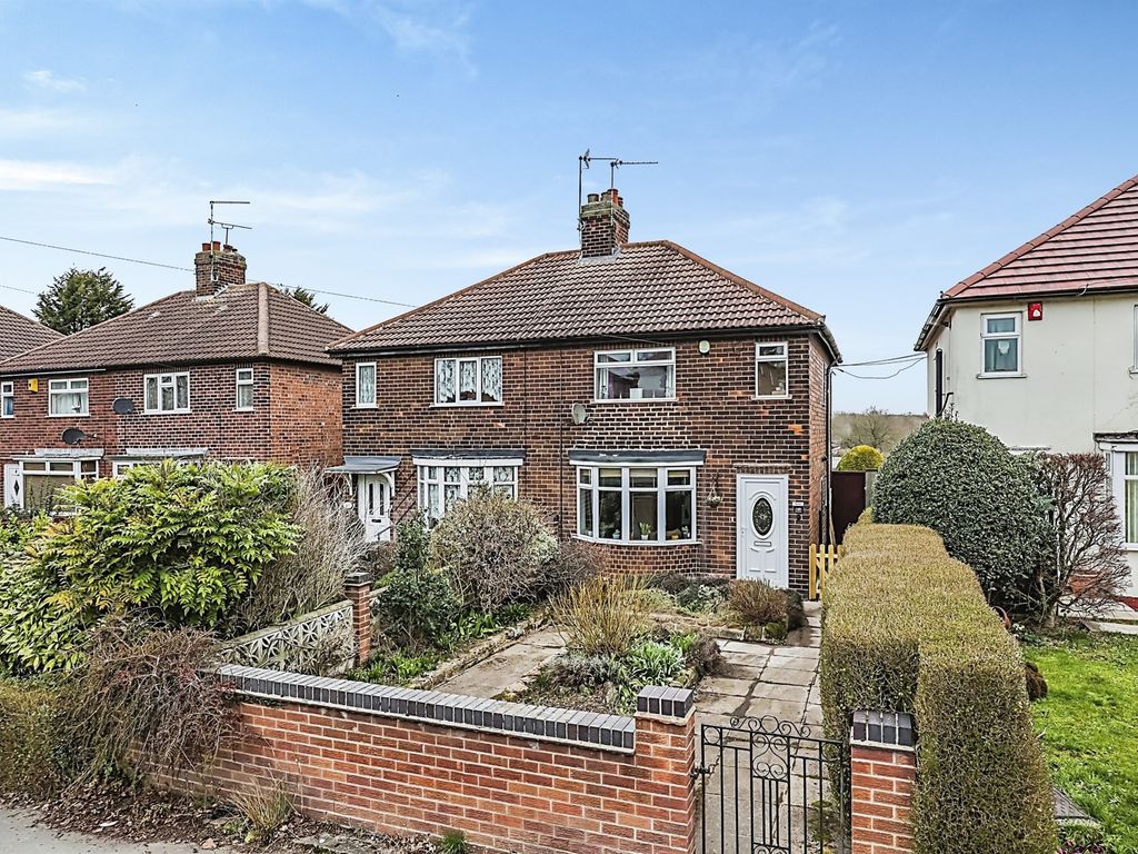 3 bed semidetached house for sale in High Lane East, West Hallam