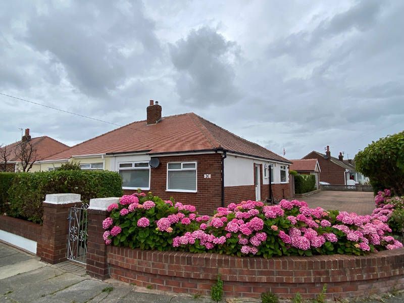 2 bed semidetached house for sale in Northumberland Avenue, Thornton