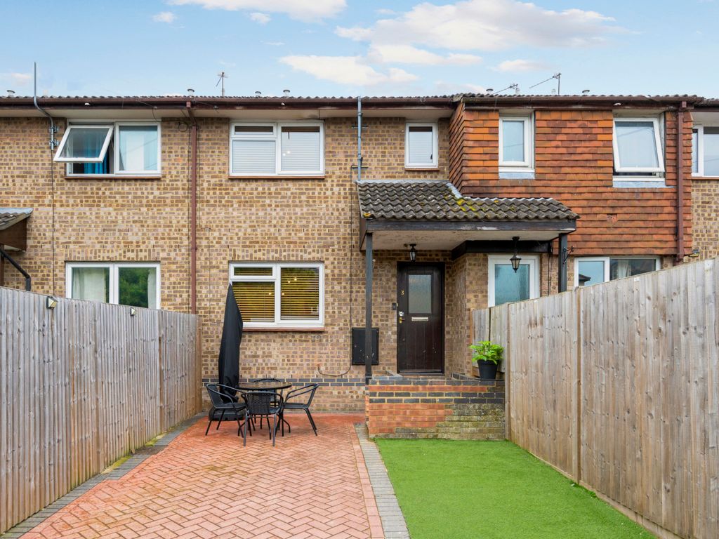 2 bed terraced house for sale in Vale Road South, Surbiton KT6, £