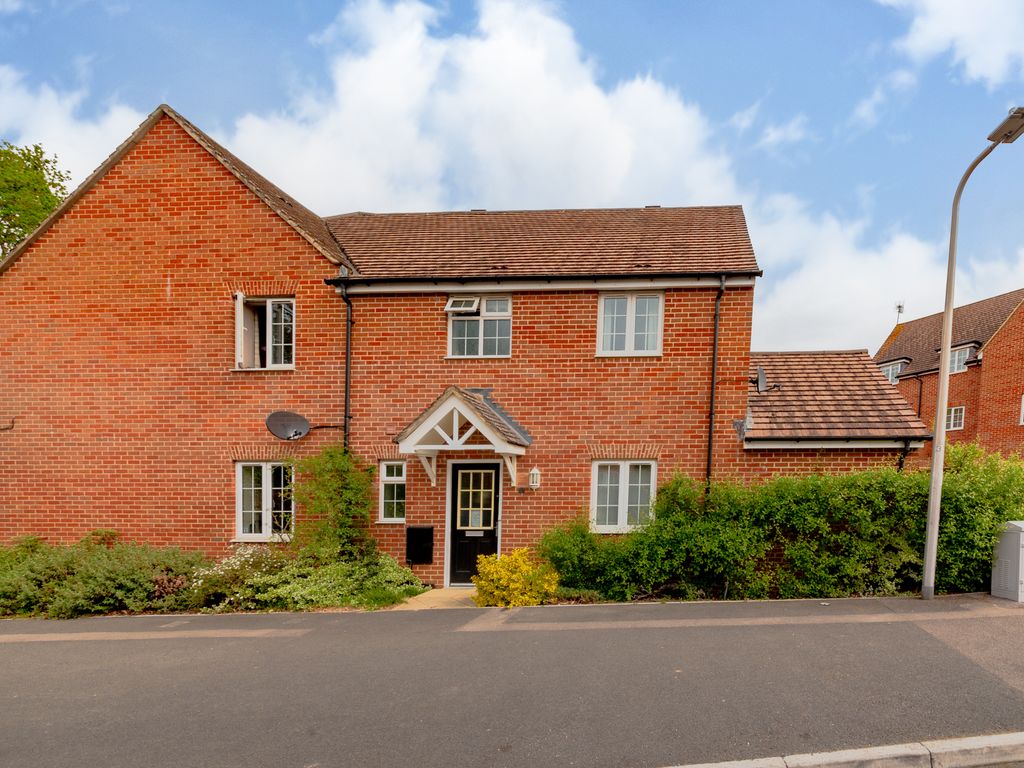 3 bed semidetached house for sale in School Drive, Woodley, Reading RG5 Zoopla