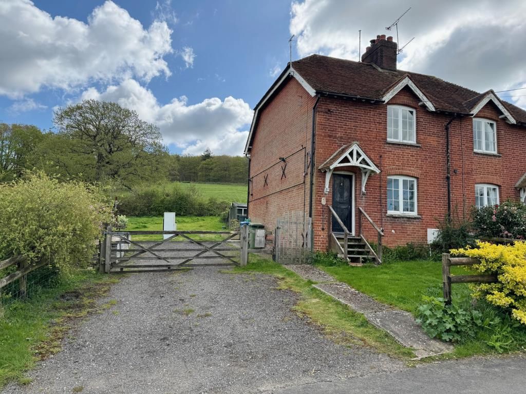 3 bed semidetached house for sale in 4 Thread Lane, Dunkirk, Faversham