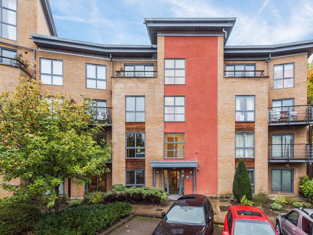 Goldhawk Road, London, UK W6