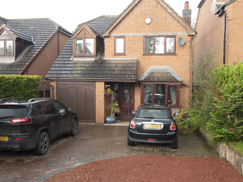 4 bed detached house for sale in Crewe Road, Wistaston, Crewe, Cheshire