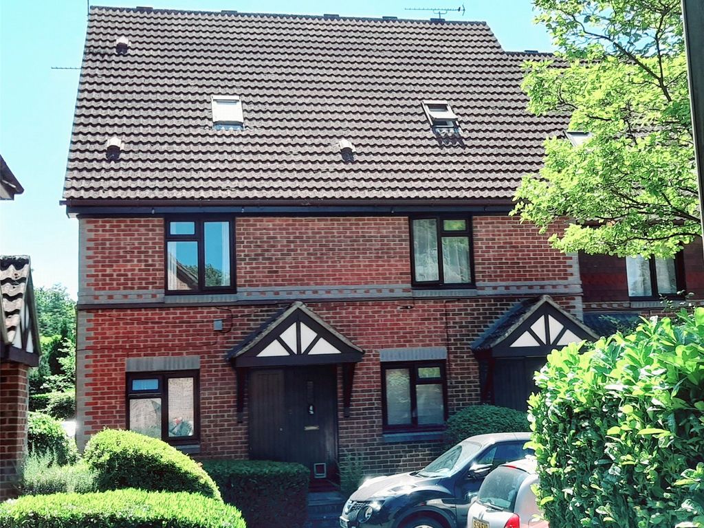 Dorchester Court, Oriental Road, Woking, Surrey GU22