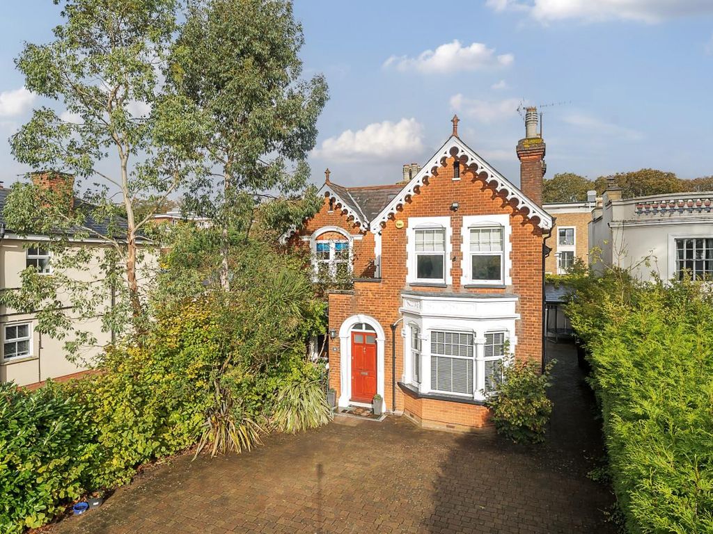 4 bed detached house for sale in High Road, Bushey WD23, £1,125,000