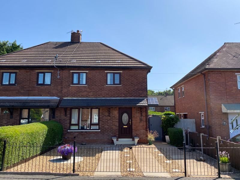3 bed semidetached house for sale in Beaconsfield Drive, Blurton
