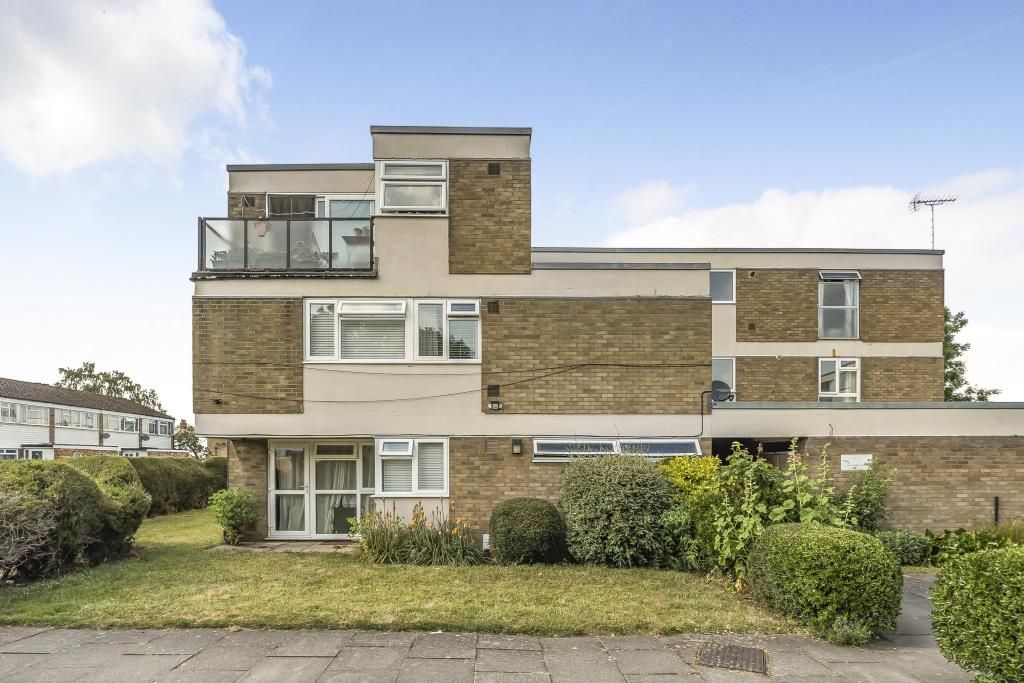 1 bed flat for sale in Lower Sunbury, Surrey TW16 Zoopla