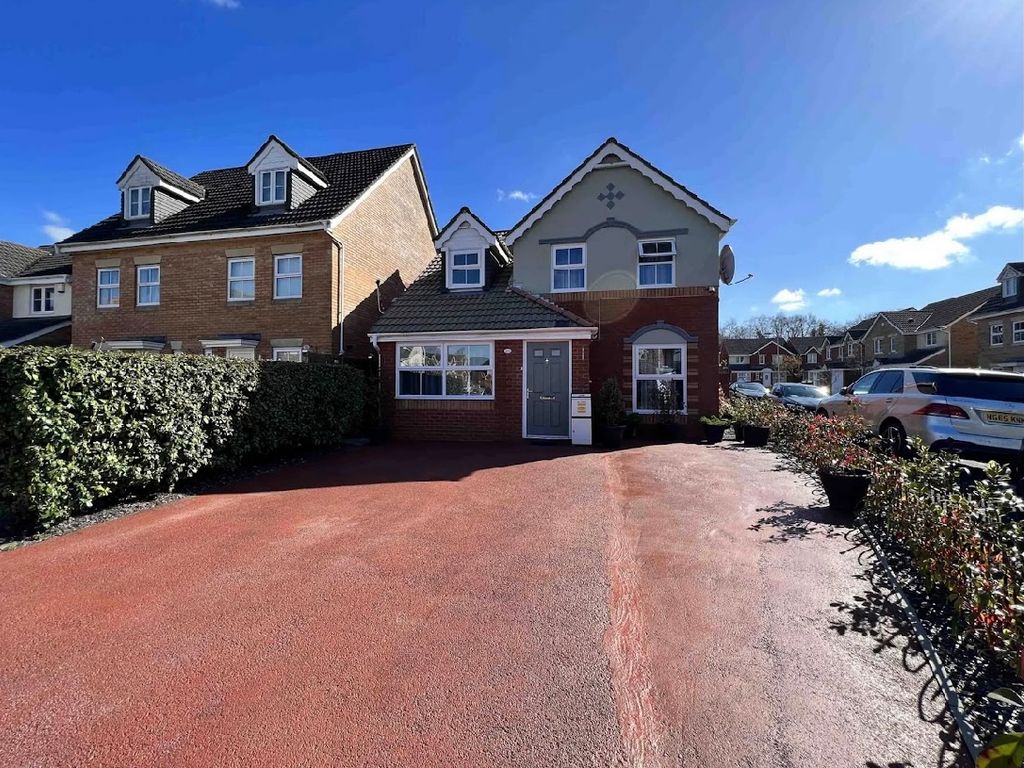 4 bed detached house for sale in Llys Ael Y Bryn, Birchgrove, Swansea