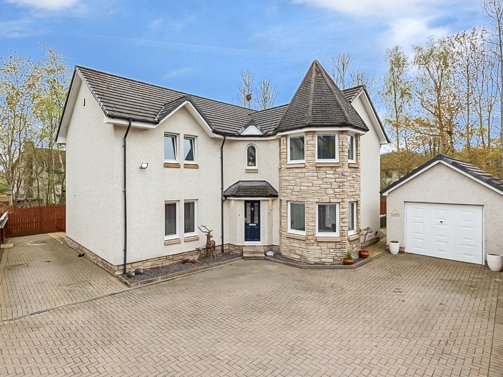 5 bed detached house for sale in Murieston, Livingston, West Lothian