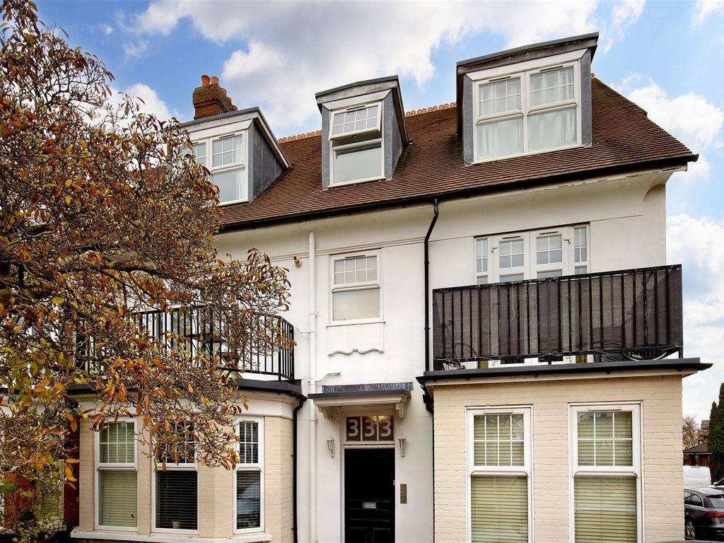 2 bed flat for sale in Ewell Road, Surbiton KT6, £340,000 Zoopla