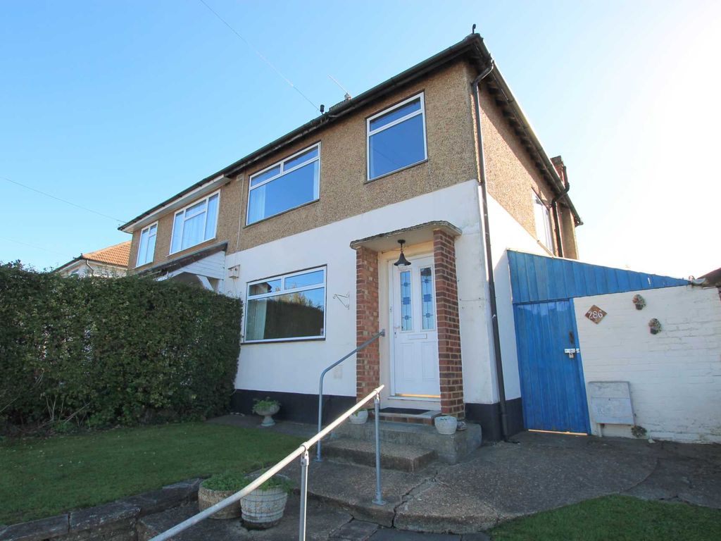3 bed semidetached house to rent in Park Avenue, Bushey WD23 Zoopla