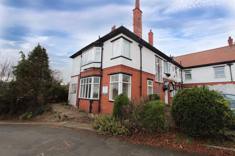 2 bed flat for sale in High Lane, Rhos On Sea, Colwyn Bay LL28, £