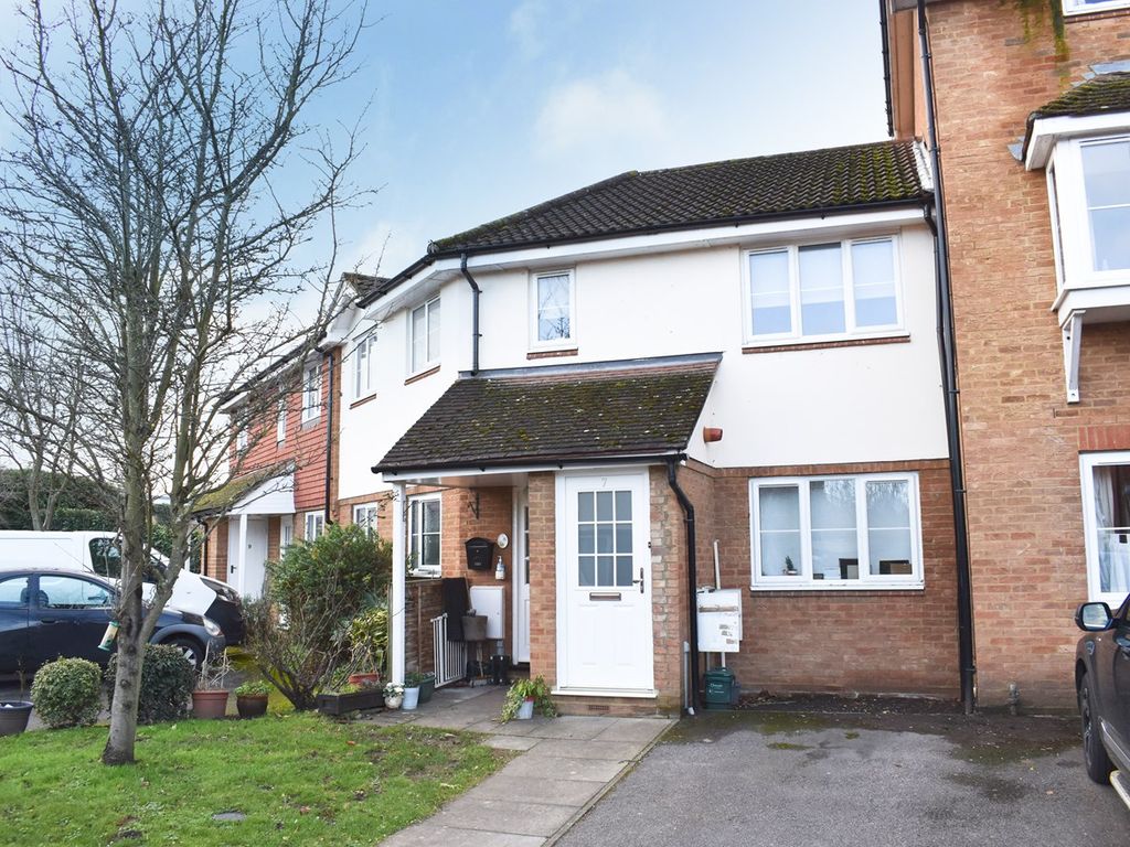 2 bed flat to rent in Sullivans Reach, WaltonOnThames KT12 Zoopla
