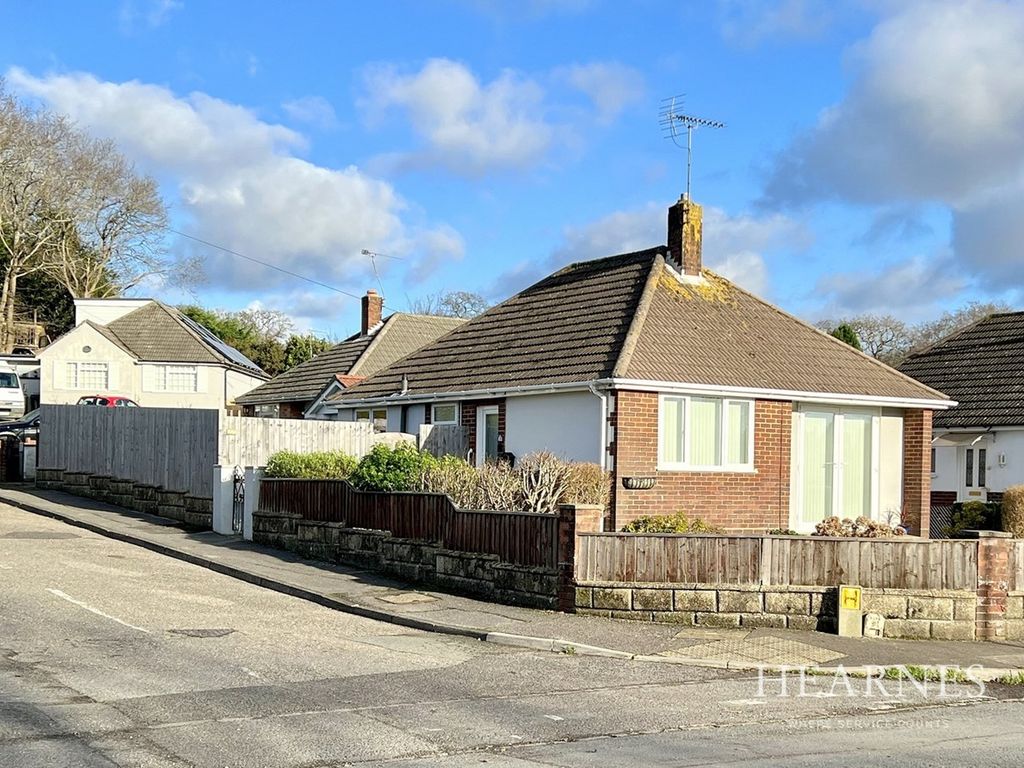 2 bed bungalow for sale in Rodney Close, Parkstone, Poole BH12, £