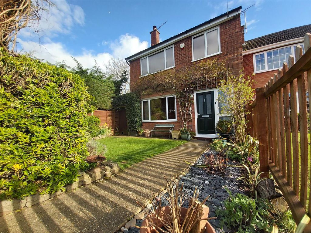 3 bed end terrace house for sale in Lancing Avenue, Ipswich IP4 Zoopla