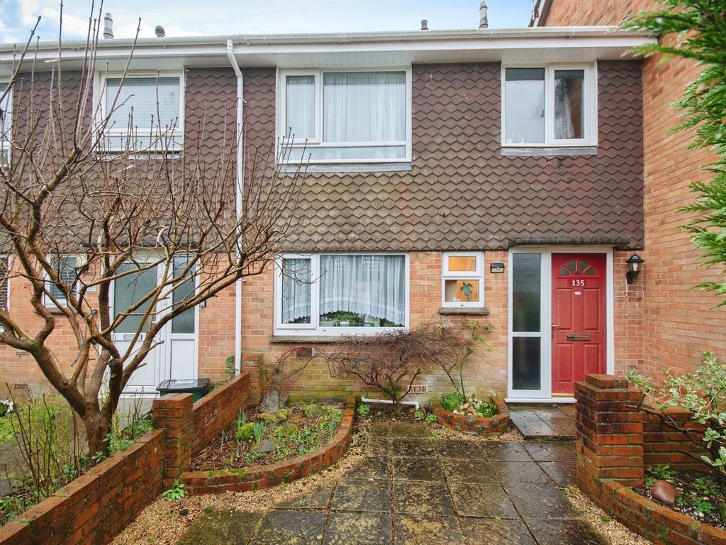 3 bed terraced house for sale in Medway Road, Ferndown BH22, £300,000