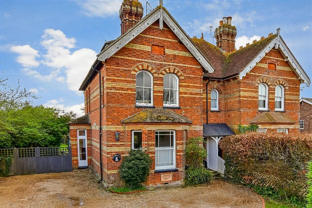 5 bed semidetached house for sale in Mill Bank, Headcorn, Ashford