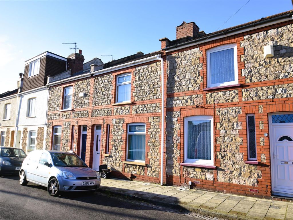 2 bed terraced house for sale in Bradley Avenue, Shirehampton, Bristol