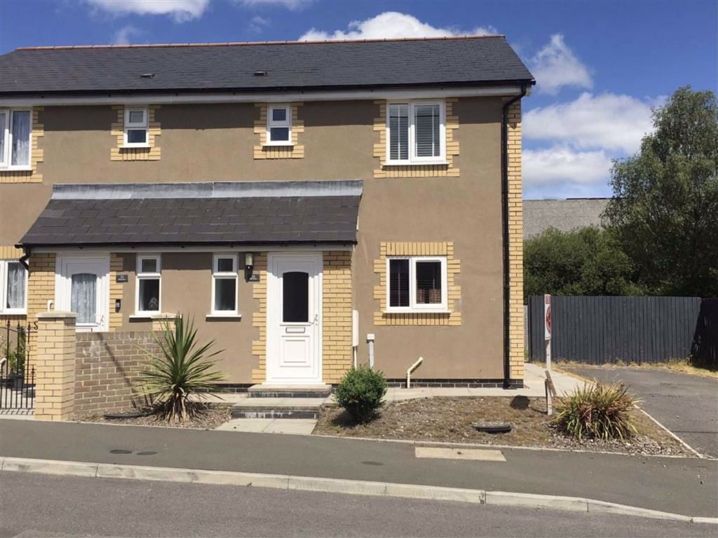 3 bed semidetached house for sale in Elm Grove, Hirwaun, Aberdare, Mid