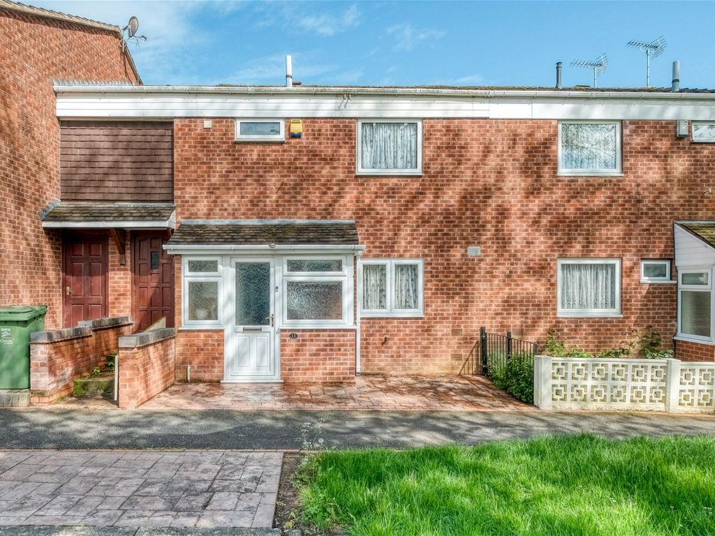 3 bed semidetached house for sale in Farnborough Close, Matchborough