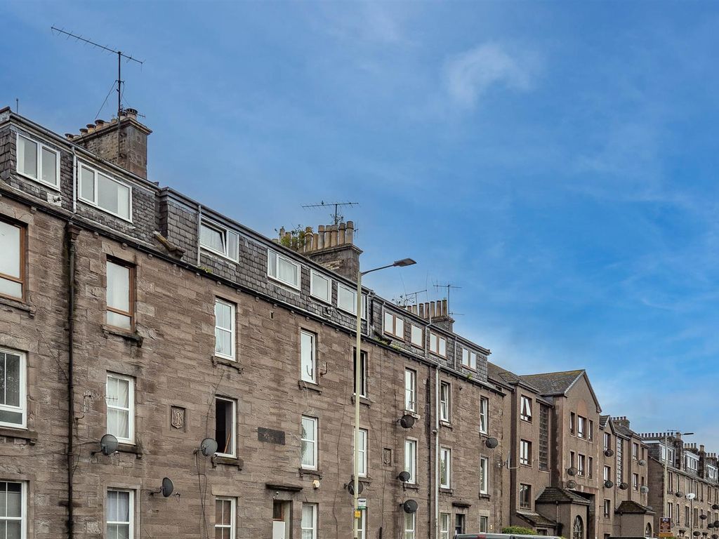 1 bed flat for sale in Dunkeld Road, Perth PH1, £45,000 Zoopla