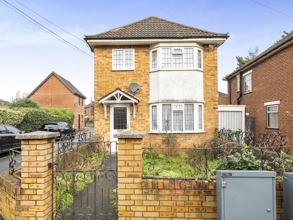 3 bed detached house for sale in Andover Road, Freemantle, Southampton