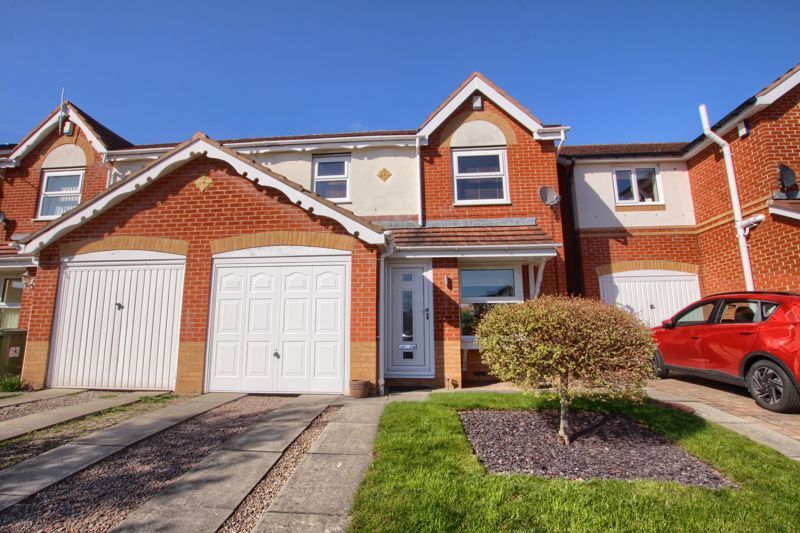 3 bed semidetached house for sale in Beacons Lane, Ingleby Barwick