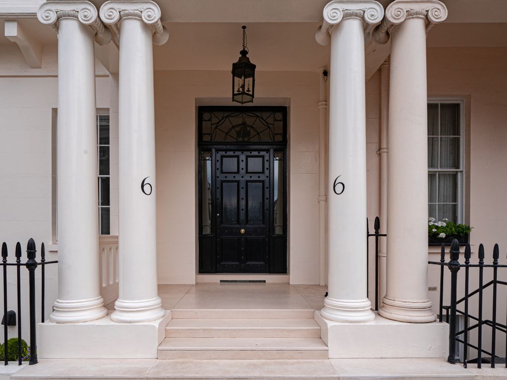 Upper Belgrave Street, Belgravia SW1X  