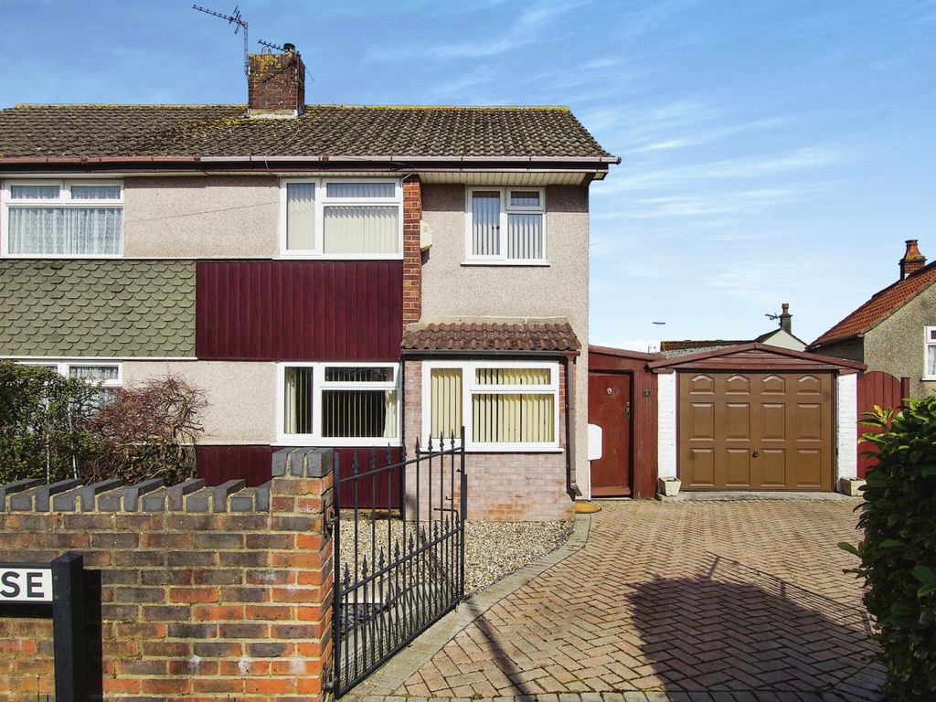 3 bed semidetached house for sale in Hillview Close, Oldland Common