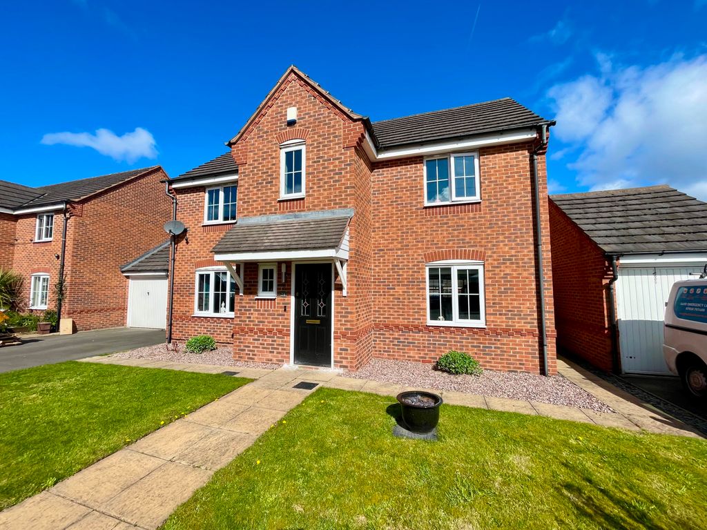4 bed detached house for sale in Waterside Avenue, Wednesbury WS10 Zoopla