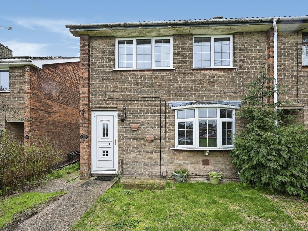 3 bed end terrace house for sale in Rufford Avenue, Rainworth