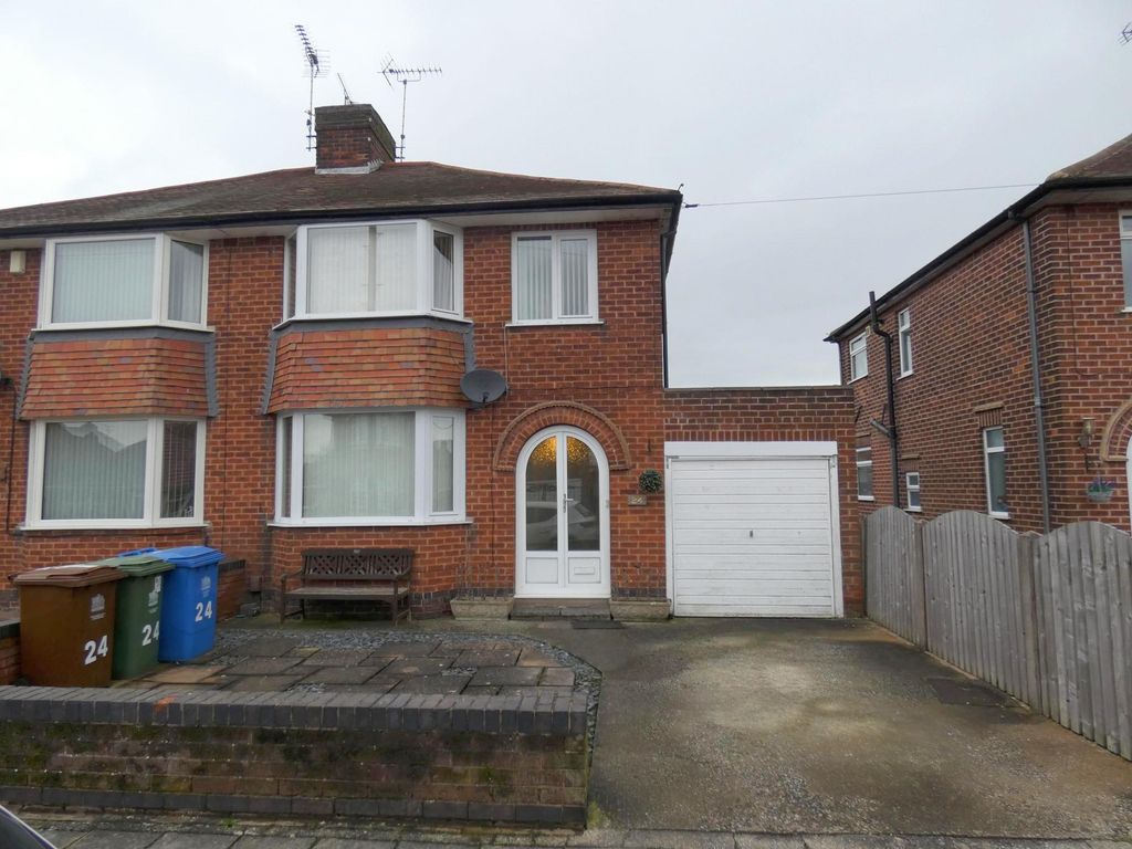 3 bed semidetached house to rent in Millersdale Avenue, Mansfield NG18