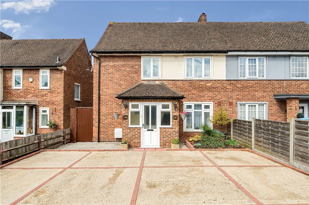 3 bed semidetached house for sale in Coombe Drive, Ruislip, Middlesex HA4 Zoopla